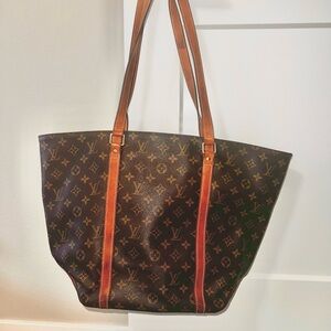 Authentic Louis Vuitton monogram Shopping tote- price firm